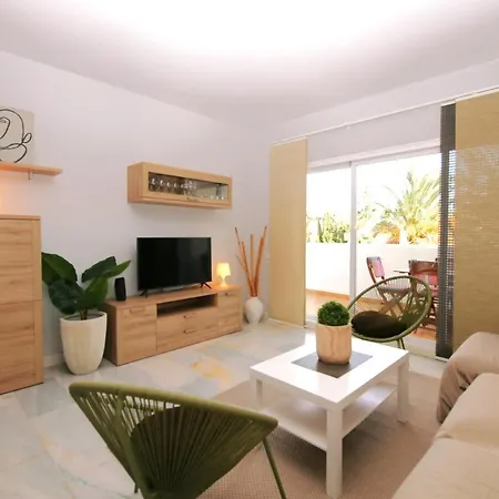 West Sabine Apartament